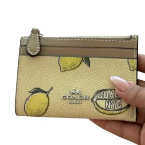 Tarjetero verde limones Coach