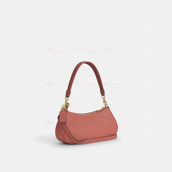 Bolsa bandolera rosa Coach - Imagen 4