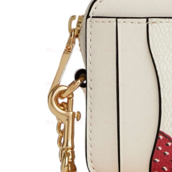 Cartera beige fresas Coach - Imagen 5